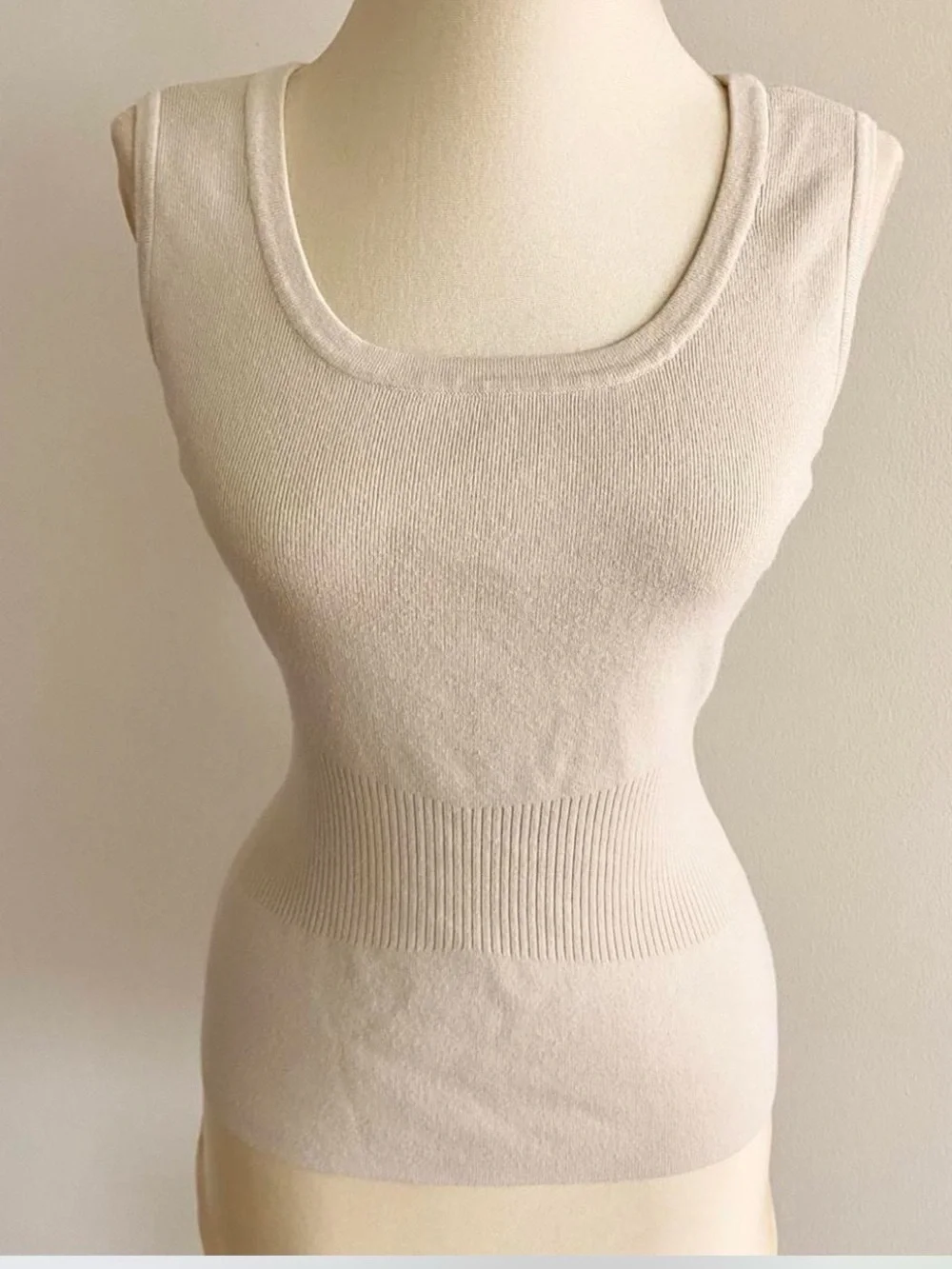 Willi Smith Cream Seamless Shaping Tank